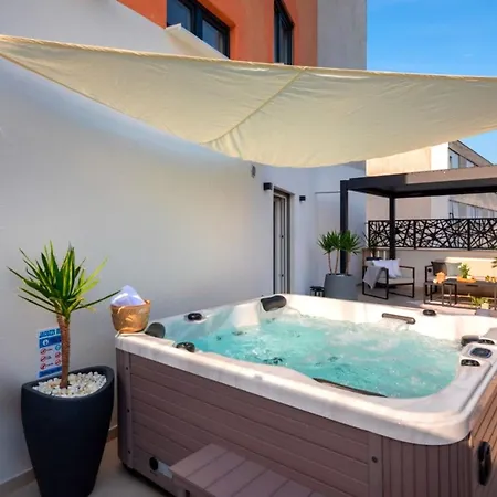 Sunset Penthouse With Spectacular View And Jacuzzi * Zadar
