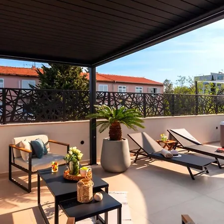 Sunset Penthouse With Spectacular View And Jacuzzi Apartment