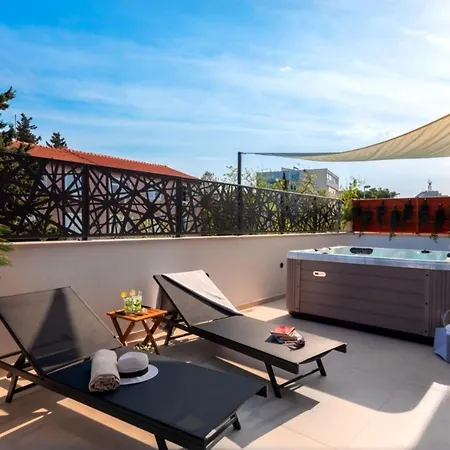 Sunset Penthouse With Spectacular View And Jacuzzi